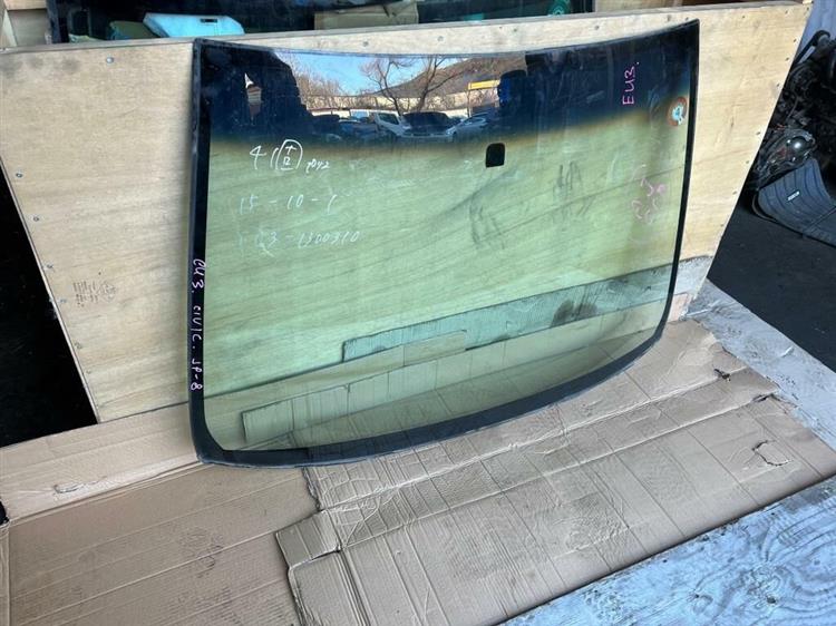 Лобовое стекло Хонда Цивик в Барнауле 236512
